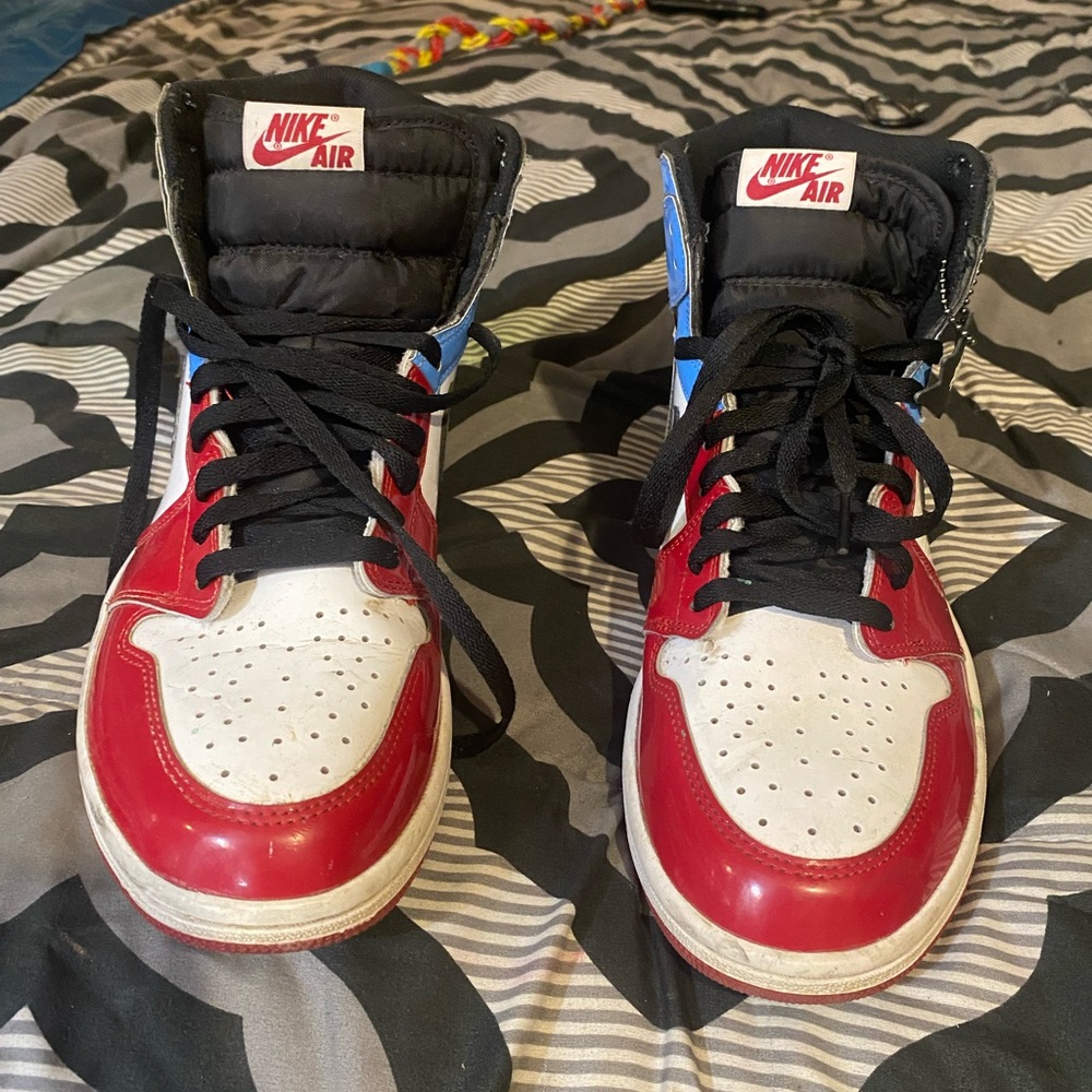 BNWOT Nike Air sz 11